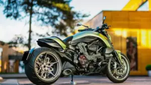 Ducati X-Diavel 300 ‘Green Aliense’ by Box39
