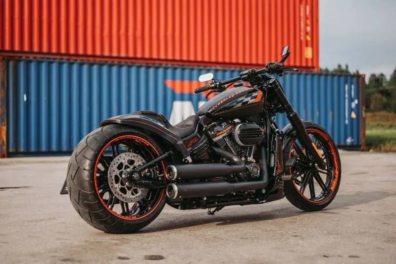 ▷ Harley-Davidson Breakout 'BigAss 280' by Cult-Werk