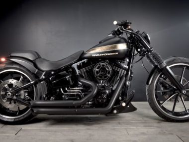 Harley-Davidson-Custom-Breakout-10-by-Melk-Motorcycles-12