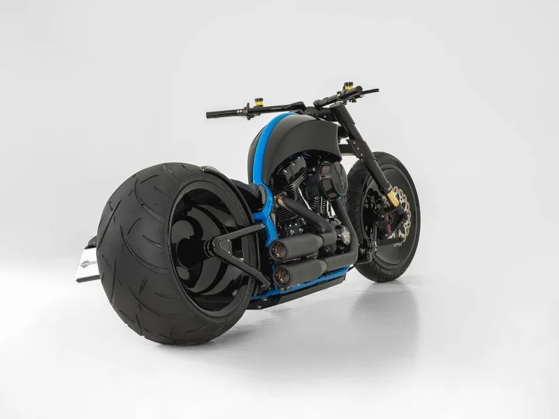 Harley-Davidson-Softail-Chopper-Bugatti-by-Bundnerbike
