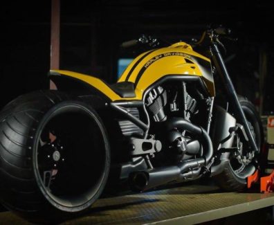 Harley-Davidson-V-Rod-13-by-Mat-Custom-04