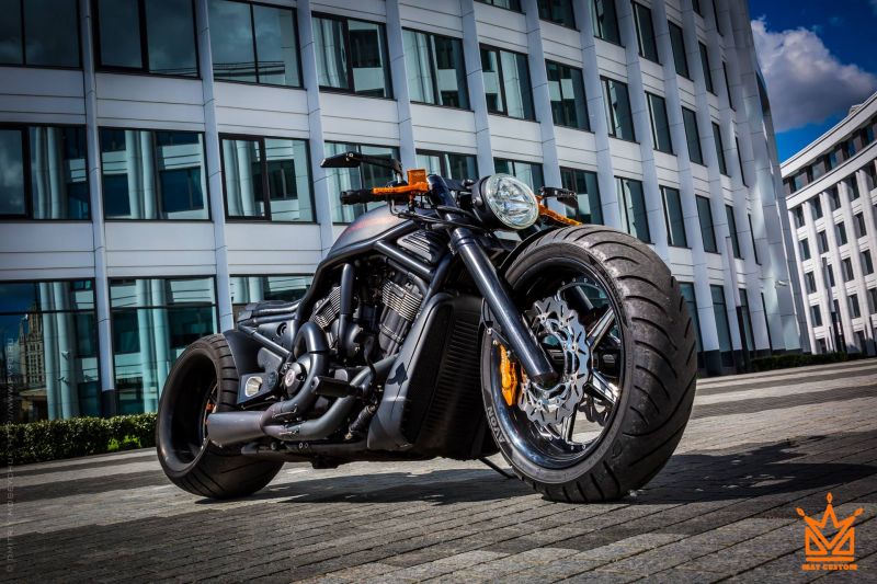 Harley Davidson V Rod “BatMan” by Mat Custom