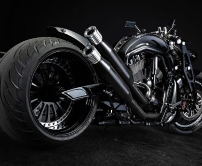 Harley-Davidson-V-Rod-Custom-Gaga-Special-by-Bad-Land-02
