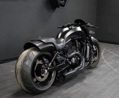 Harley-Davidson-V-Rod-Muscle-300-Dragon-Slayer-build-by-DD-Designs-01