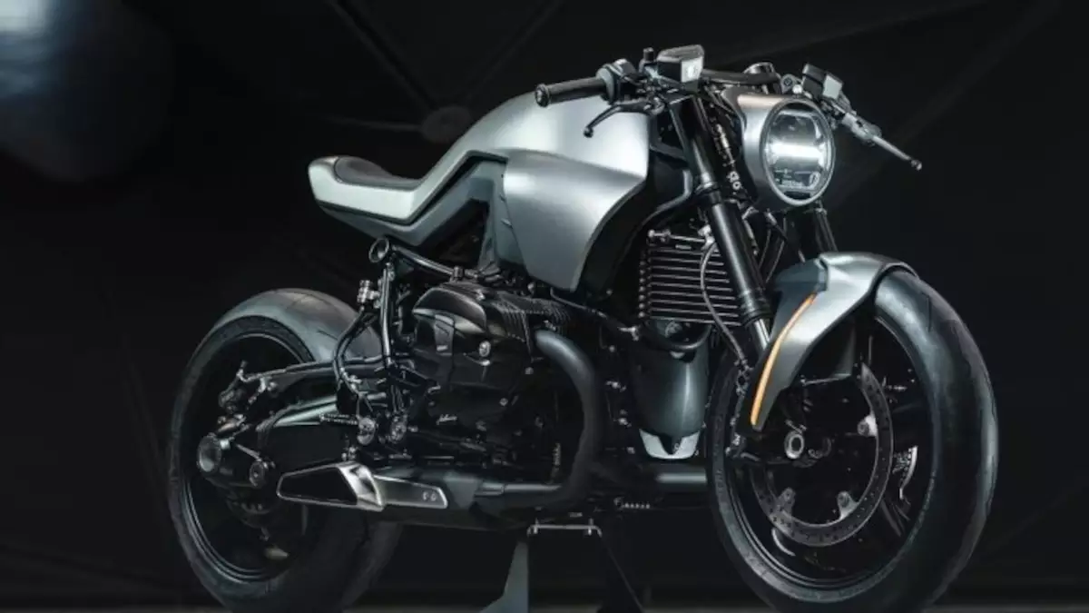 BMW R9T Cafe Racer ‘V15’ by Vagabund Moto