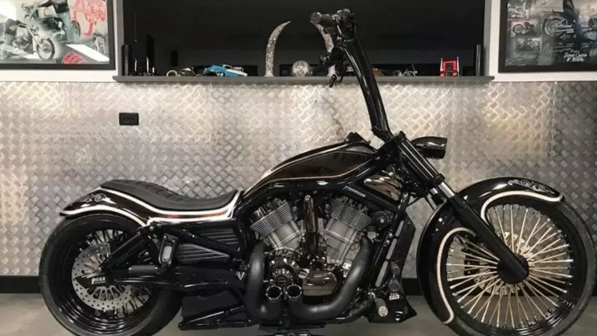 Harley-Davidson Ape Hanger V-Rod by Pega Custom Cycles
