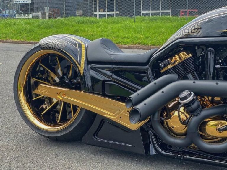 Harley-Davidson V-Rod Big Wheel by DGD Custom