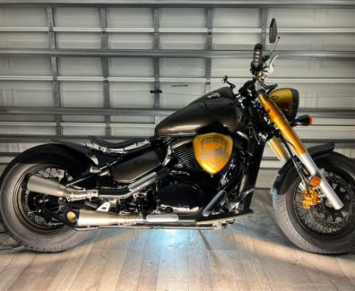 Suzuki-Boulevard-bobber-by-Dyer-customs-10