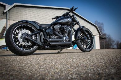 Harley-Davidson Softail Breakout by Rick's Motorcycles