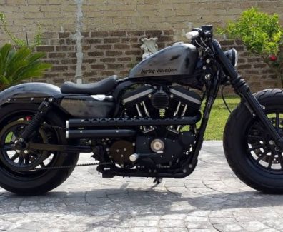 Harley-Davidson-Sportster-Iron-by-Kustom-Kio-05