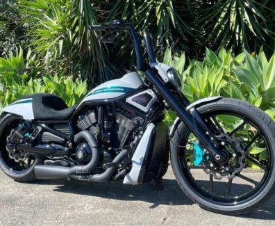 Harley-Davidson-V-Rod-Ape-hanger-by-Quality-customs-02