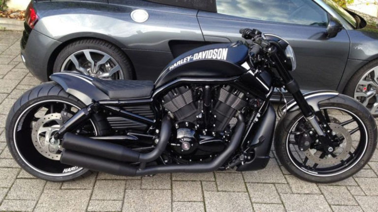 Harley Davidson V Rod 'Black&White' by 69Customs