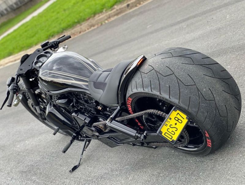 Harley-Davidson VRod Big ass 'Brutus' by DGD Custom