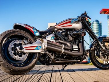 Harley-Davidson FXDR 'Captain America' by H-D Düsseldorf