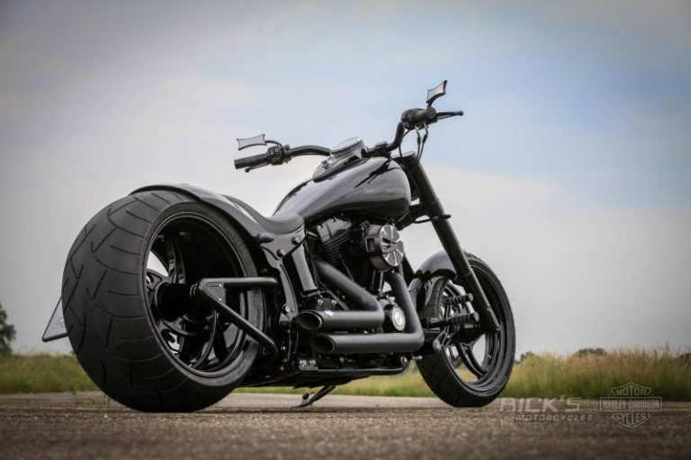 Harley-Davidson Softail Cross Bones by HD Performance