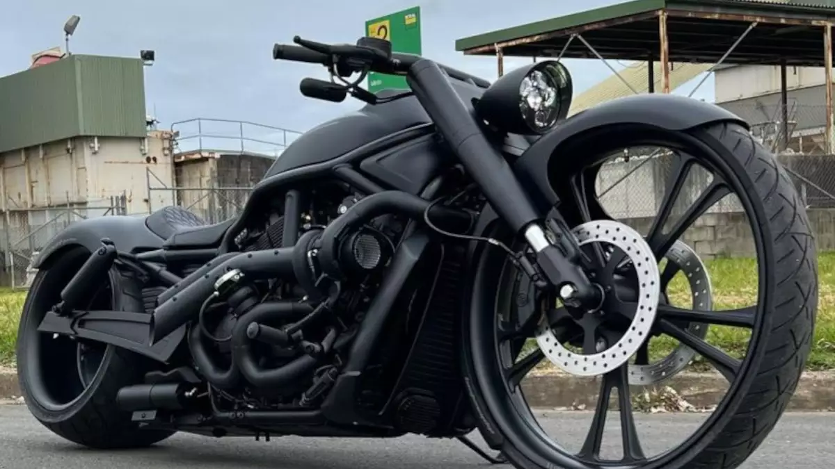 Harley-Davidson V-Rod 360 by DGD Custom