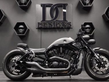 Harley-Davidson-V-Rod-Ass-EME-Miami-build-by-DD-Designs-01