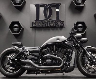 Harley-Davidson-V-Rod-Ass-EME-Miami-build-by-DD-Designs-01