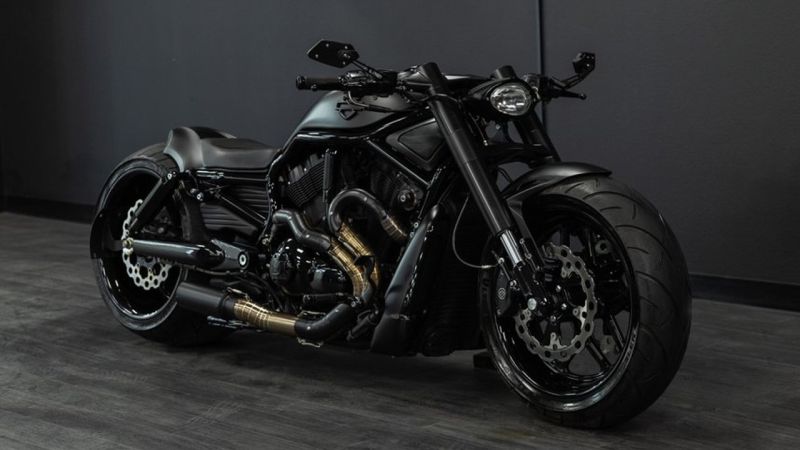 Harley-Davidson V-Rod Bad ass ‘Ayala’ build by DD Designs