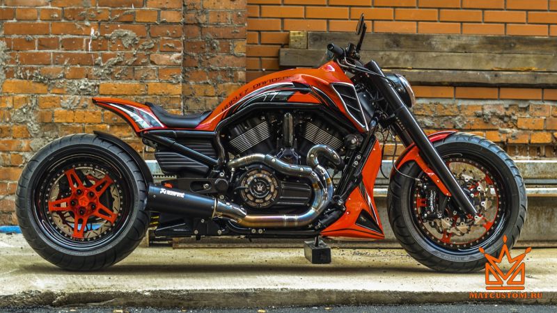 Harley-Davidson-V-Rod-Big-ass-330-by-Mat-Custom