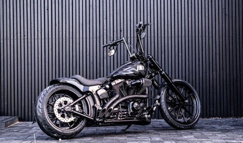 Harley-Davidson-Breakout-Ape-hanger-by-RB-Machine
