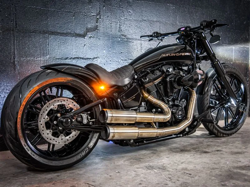 Harley-Davidson-Custom-Breakout-35-by-Melk-Motorcycles