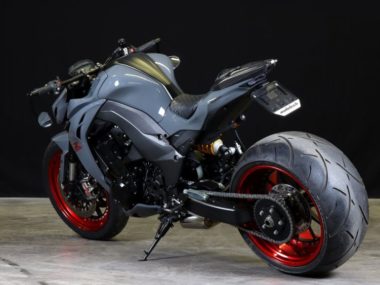 Kawasaki Z1000R Wide tires by Moto-Tech Schweiz