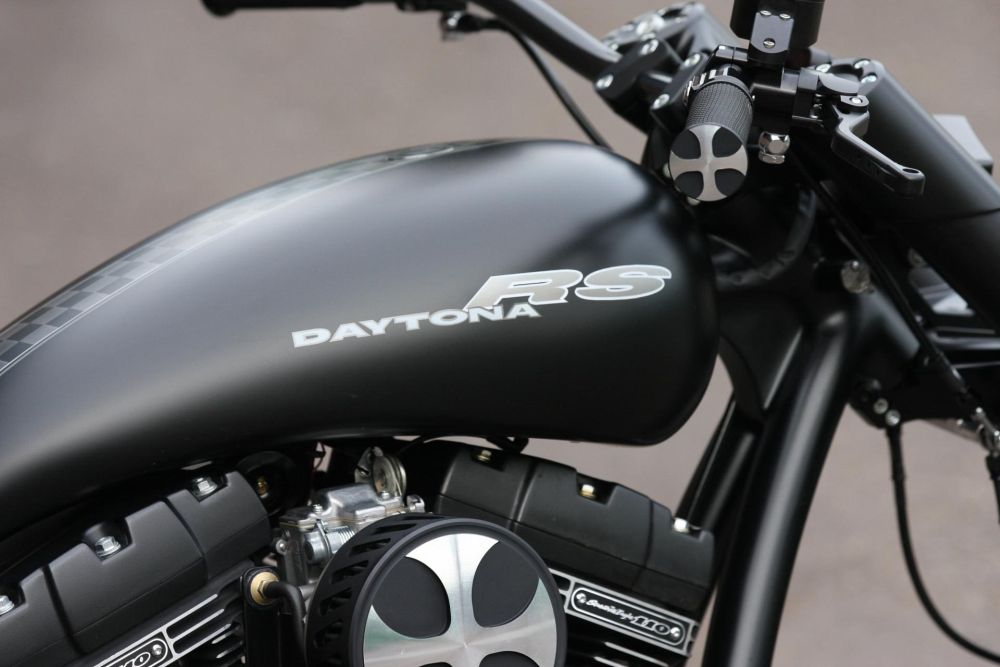 Dragster-frame-RS-Daytona-customized-by-Thunderbike
