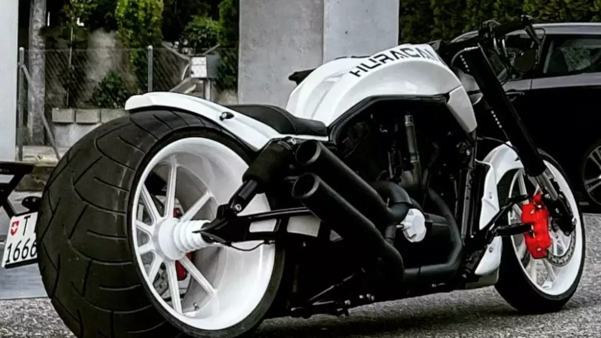 H-D V-Rod ‘The Huracan’ owned by @marianovillena from Switzerland