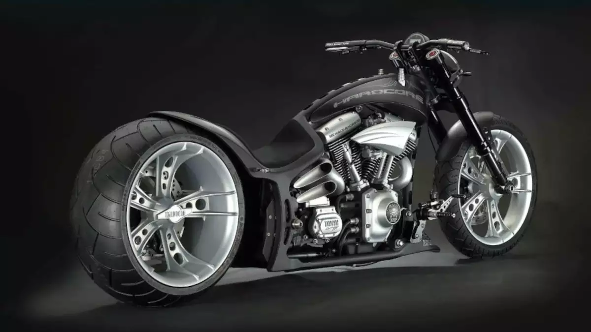 Hardcore Walz - Racing 'Avalanche' by Walz Cycles Hardcore Walz – Racing ‘Avalanche’ by Walz Cycles