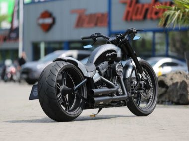 Harley-Davidson Breakout 'Torqpedo' by Thunderbike