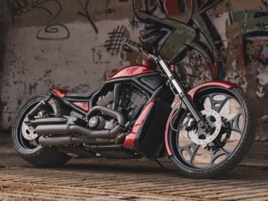 Harley-Davidson V-Rod 'Big Red' The Mega Custom