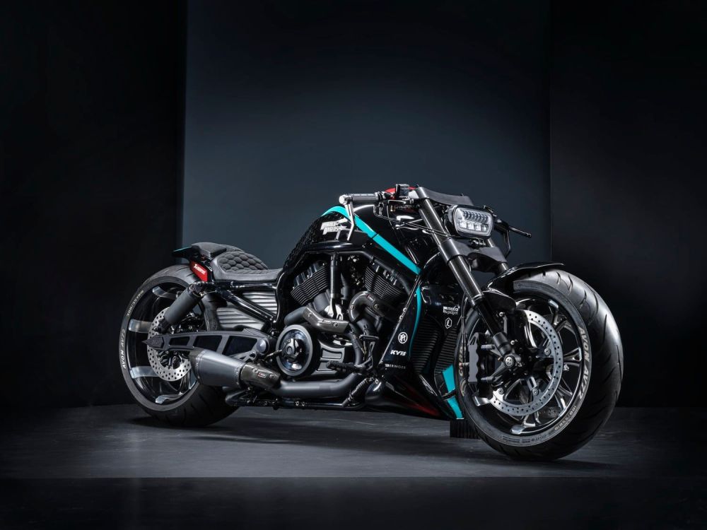 Harley-Davidson V-Rod ‘AMG F1’ by Marek Kose Custom