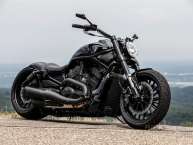 WOW! Harley-Davidson V-Rod VRSCA by Fredy