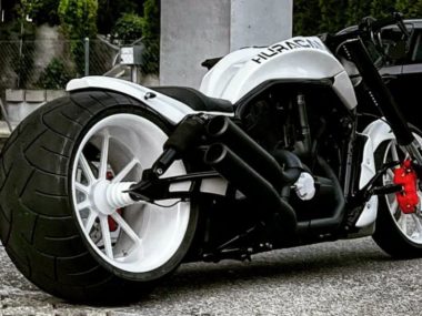 Harley-Davidson-V-Rod-owned-by-@marianovillena-from-Switzerland-03