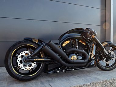 Harley-Davidson V-Rod 360 by Fat Rod Customs