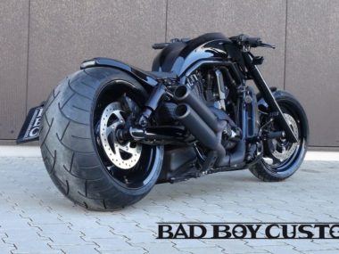 Harley-Davidson-V-Rod-Dark-by-Bad-Boy-Customs-04
