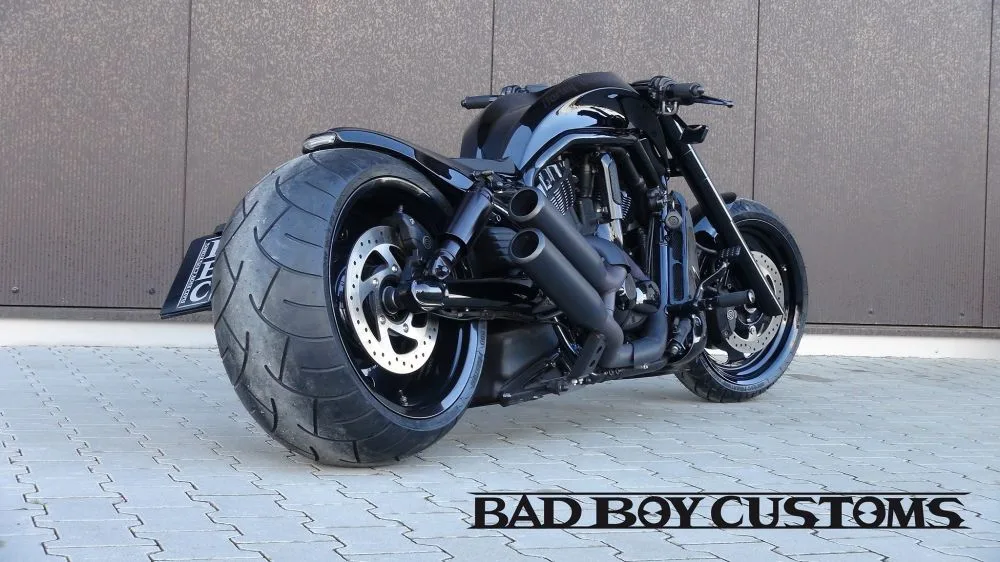 Harley-Davidson-V-Rod-Dark-by-Bad-Boy-Customs