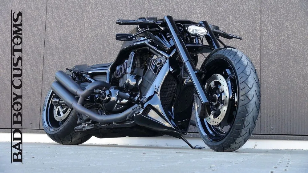 Harley-Davidson-V-Rod-Dark-by-Bad-Boy-Customs