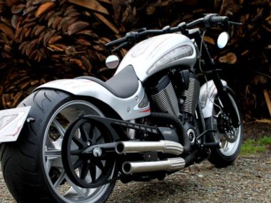 Victory Hammer S MY14 by SMC Styrian Motorcycles