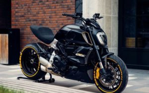 Ducati-Diavel-1260S-Black-Yellow-works-by-Kikas-Design