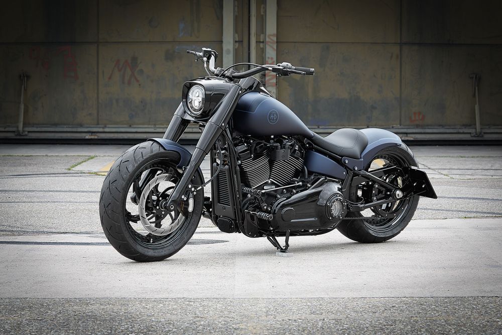 Harley-Davidson-Fat-Boy-FLFBS-114-Blue-Thunder-by-Thunderbike