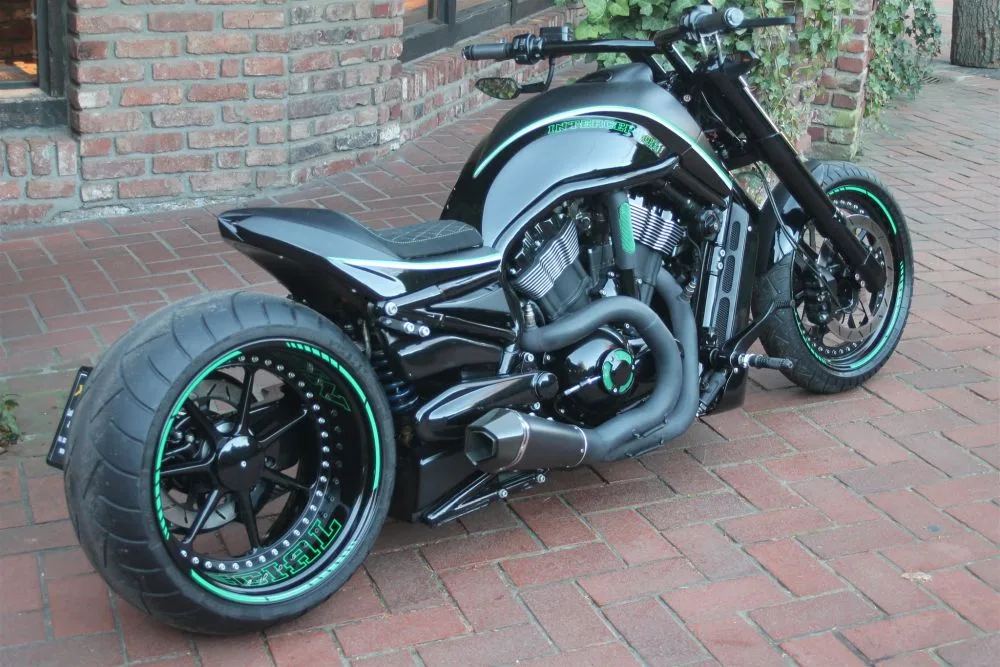 Harley-Davidson-Custom-Nightrod-Interceptor-by-X-Trem