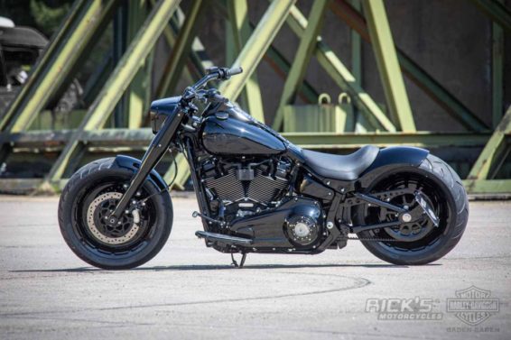 Harley-Davidson custom Fat Boy 'Onix' by Rick's Motorcycles