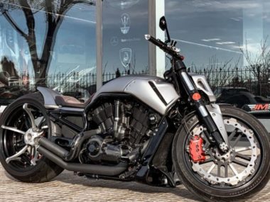 Harley-custom-V-Rod-Lobo-2.1-by-Lobomotive-01