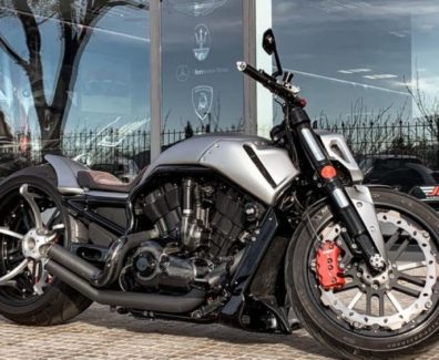 Harley-custom-V-Rod-Lobo-2.1-by-Lobomotive-01