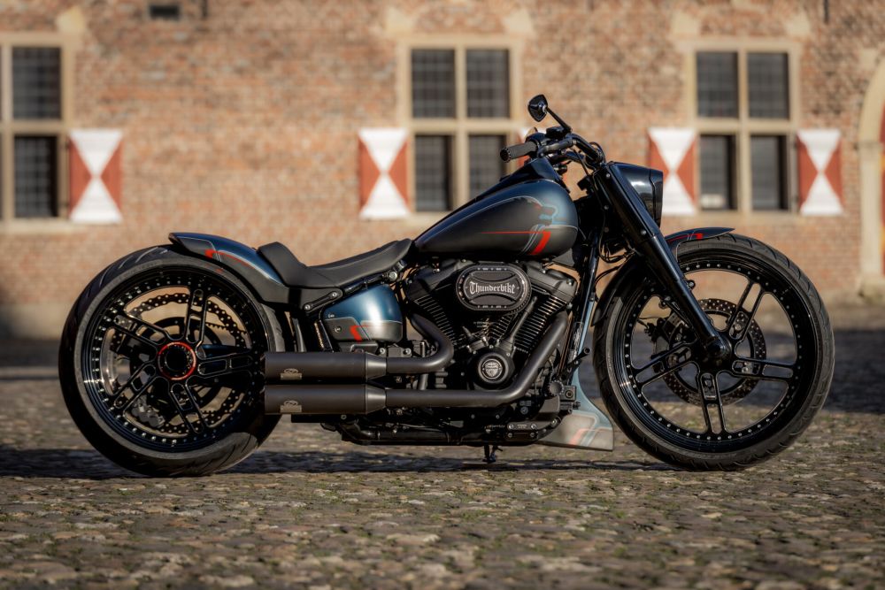 Thunderbike Blackline 2 • Custombike & Harley-Davidson Gallery