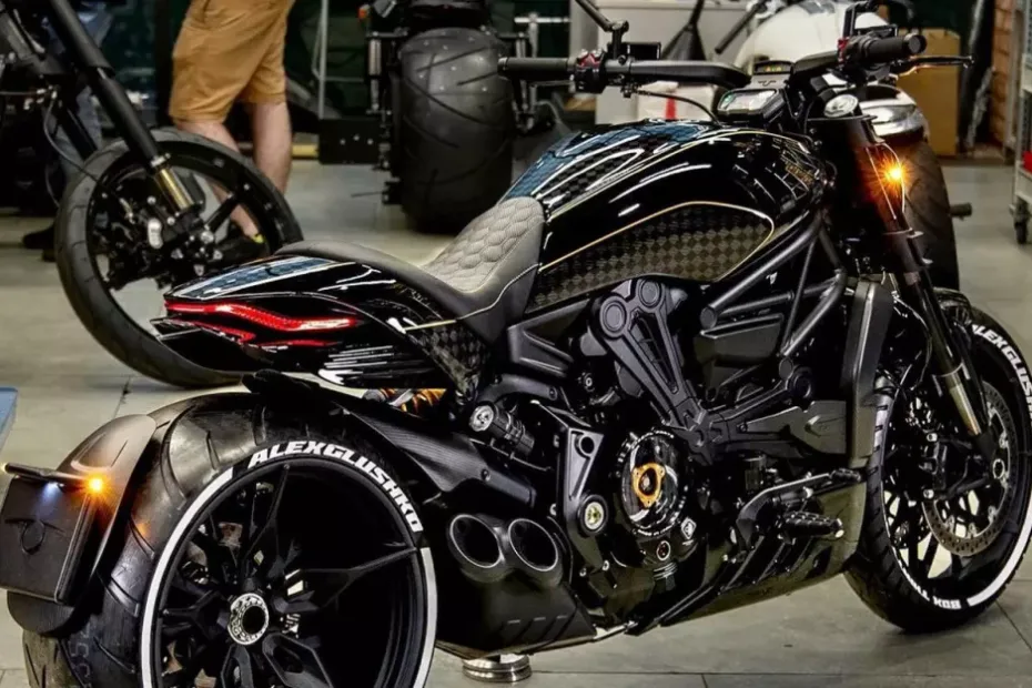 Dubbed the Aliense, the Ducati XDiavel designed by Box39