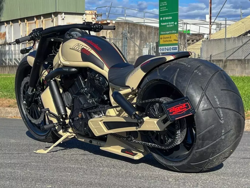 Harley-Davidson V-Rod 400 Big ass by DGD Custom