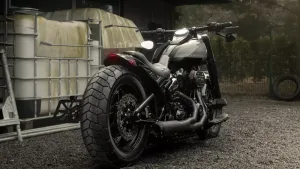 Killer-Custom-has-updated-the-classic-Harley-Softail-Slim